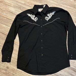 Vintage Black Embroidered Women's Pearl Snap Shirt